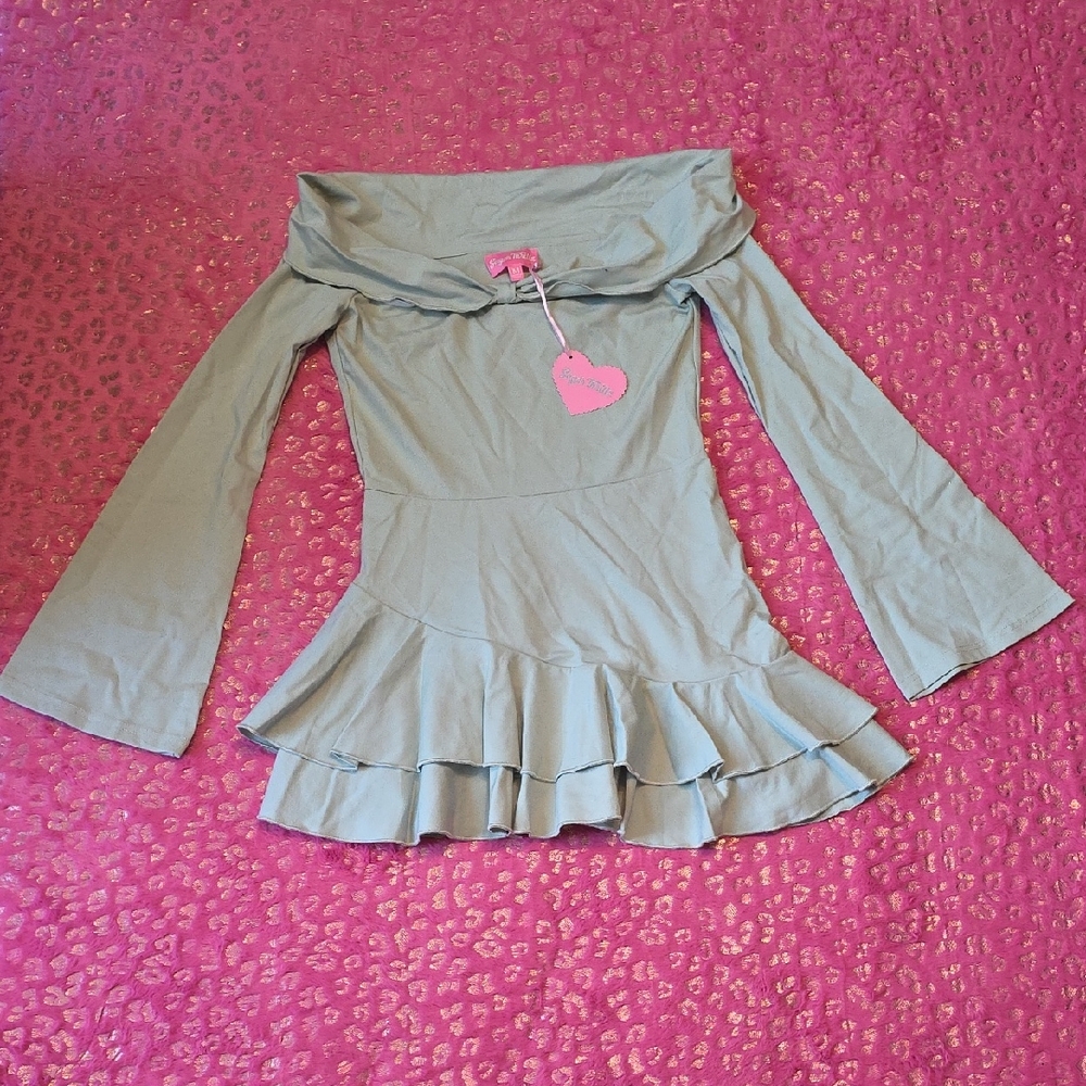 Off-Shoulder Ruffle Dress in Light Green